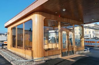 Suomenlinnan lautan lipputerminaali, lähikuva.