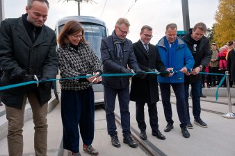 Pikaratikan nauhanleikkuu.