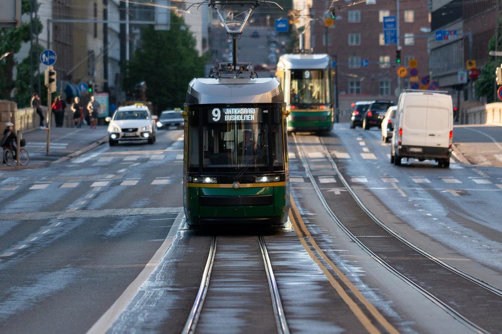 Tram 9 in Hakaniemi.
