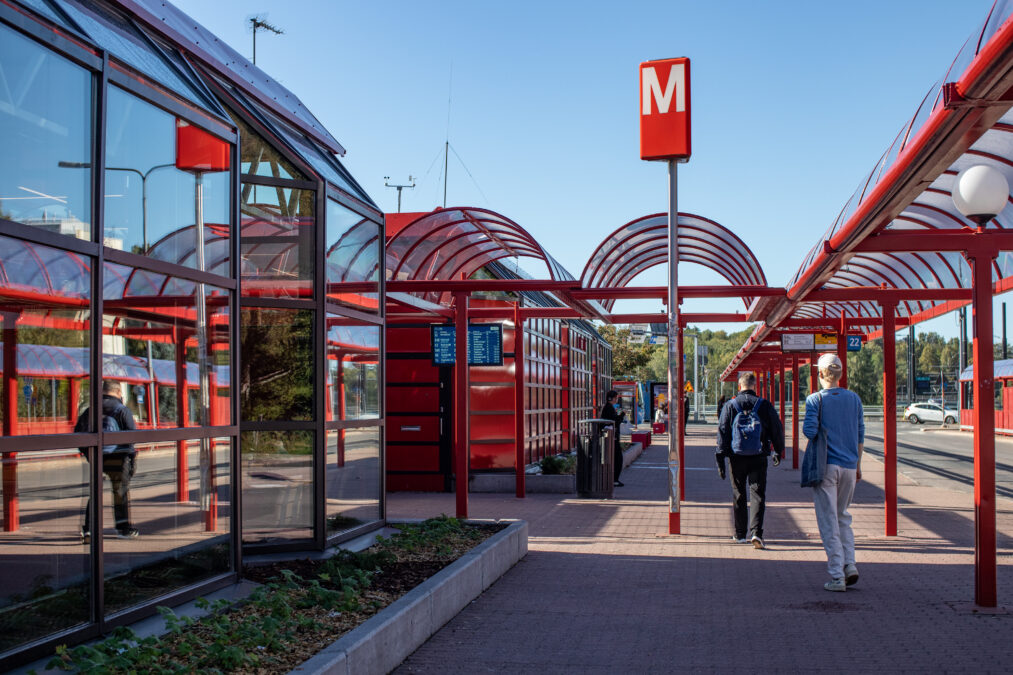 Itäkeskuksen metroaseman sisäänkäynti